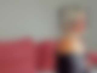 Betty-Brock MILF webcam performer live streaming
