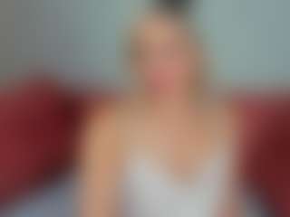 Live cam show with Betty-Brock - Skinny MILF on galaxygirlnitro.com