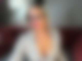 Betty-Brock MILF webcam performer live streaming