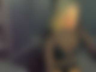 Live cam show with Betty-Brock - Bedroom on Latina Girls