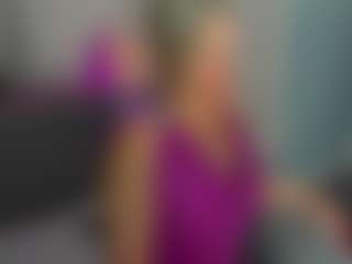 Live cam show with Betty-Brock - Upskirt on pussylord.com