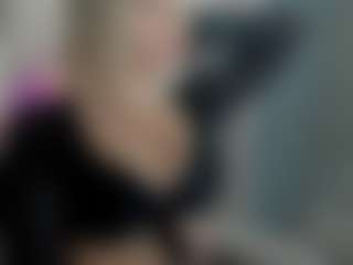 Live cam show with Betty-Brock - Slender on sexytreat.net