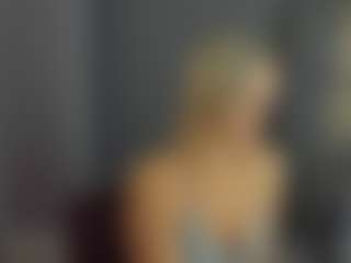 Live cam show with Betty-Brock - Blonde Hair Middle Aged on googirlz