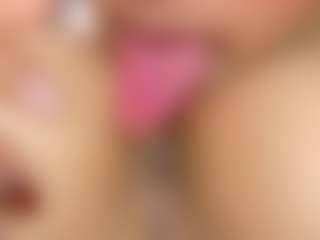Show in cam erotica live di Chloe and my horny Teen GFs