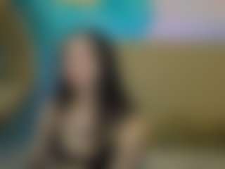 EmilyyMoon's Live Sex Cam Show