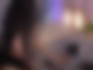 EmilyyMoon's Live Sex Cam Show