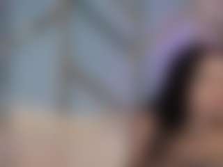 EmilyyMoon's Live Sex Cam Show