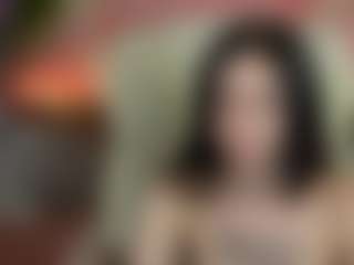 EmilyyMoon's Live Sex Cam Show