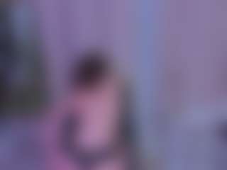 Live cam show with HeikeCastongvay - Red Hair Teen (18+) on StripNow