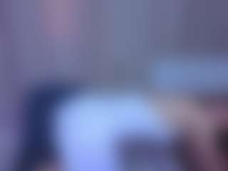 Live cam show with HeikeCastongvay - Bedroom Red Hair on luckytryst.com