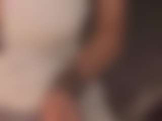Live cam show with HeikeCastongvay - Red Hair Teen (18+) on livesuperchat.net