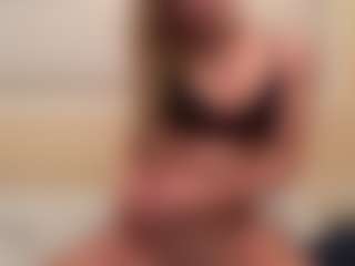 itsjustmecassie69's Live Sex Cam Show