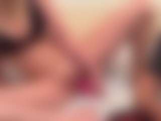 itsjustmecassie69's Live Sex Cam Show