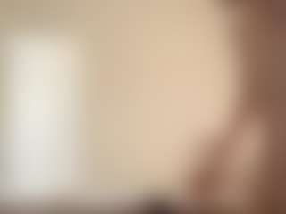 itsjustmecassie69's Live Sex Cam Show