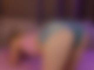 Live cam show with JaynaLedec - Average on AdultVida.com