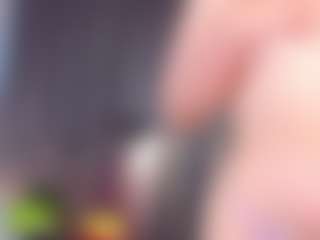 Live cam show with Aria - Camel Toe on Camsoda