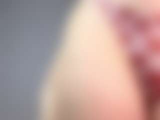 Live cam show with Aria - Camel Toe on Camsoda