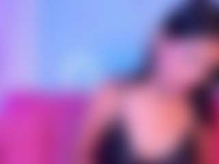 Live cam show with Luna - Anal on Latina Girls