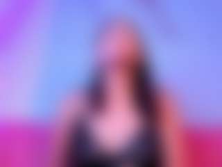 Live cam show with Luna - Strip on SxyPornLive