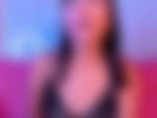 Live cam show with Luna - White on milfzrlive.com | colombia