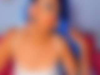 Live cam show with Luna - Twerk on Camsoda