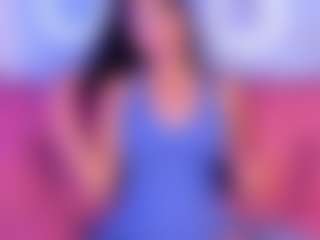 Live cam show with Luna - Skinny on eurowanks.com