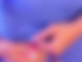 Live cam show with Luna - Skinny on Mixed Magazine Live
