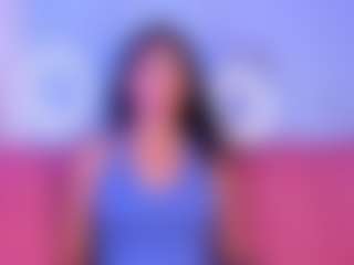Live cam show with Luna - Brown Hair on sexylivex.com