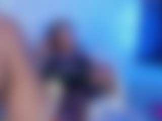 Live cam show with Luna - Skinny White on SpankPalCams | colombia