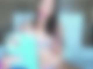 Live cam show with Luna - Drinking on CamClone