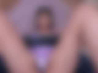 Luna's Live Sex Cam Show