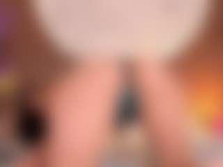 Live cam show with Luna - Anal on fapnchat