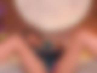 Live cam show with Luna - Ahegao on xxxlivecams.org