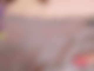 Live cam show with Luna - Shaved Pussy Mature on Camsoda