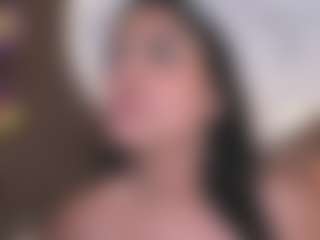 Luna's Live Sex Cam Show