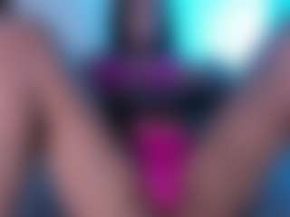 Live cam show with Luna - Brown Hair on CamClone