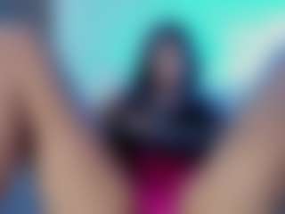 Live cam show with Luna - Lush Mature on Camsoda
