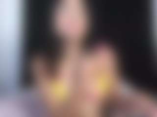 Live cam show with Luna - Brown Hair on Livezox