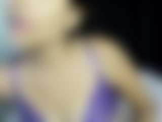 Live cam show with Luna - Blowjob on SpunkLive