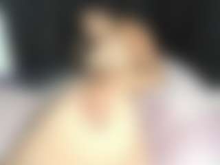 Live cam show with Luna - Brown Hair on SpankPalCams