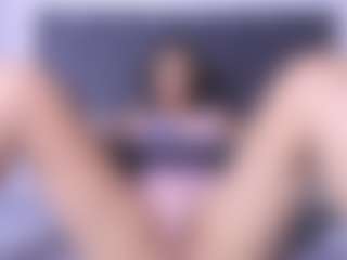 Live cam show with Luna - White Mature on Mixed Magazine Live | colombia
