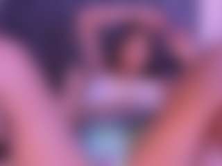 Live cam show with Luna - Normal on SpankPalCams
