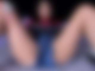 Live cam show with Luna - Flashing on Mixed Magazine Live
