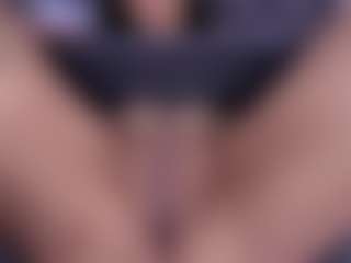 Live cam show with Luna - Brown Hair Petite on CSO-WL