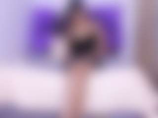Live cam show with Luna - Erotic Dance on Camsoda