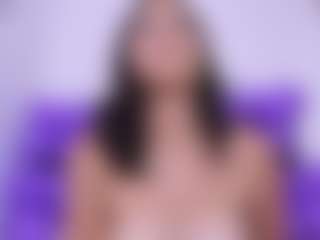 Live cam show with Luna - Spank Brown Hair on slutload