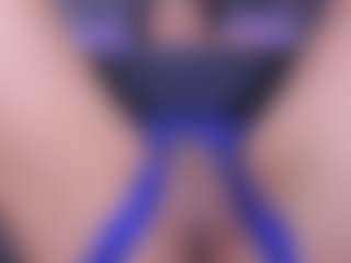 Live cam show with Luna - Control on CamwithHer