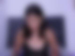 Live cam show with Luna - Small Tits on madthumbs