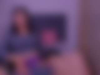 Live cam show with Luna - White on Camsoda | colombia