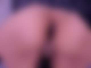 Luna's Live Sex Cam Show